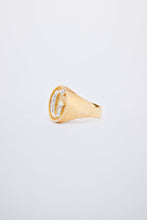 Load image into Gallery viewer, CARI CUCHA SIGNET RING