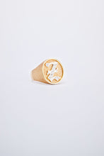 Load image into Gallery viewer, CARI CUCHA SIGNET RING